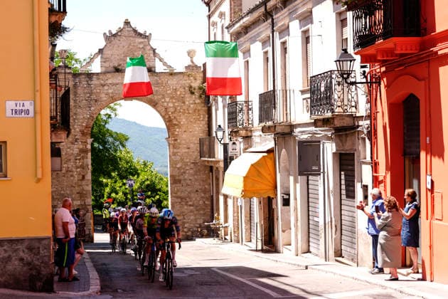 The pack rides during Stage 7 of the Giro Next Gen 2026, from Sulmona to Piana delle Mele (Guardiagrele), Italy, Saturday, June 20, 2026.  Copyright: xFabioxFerrari LaPressex