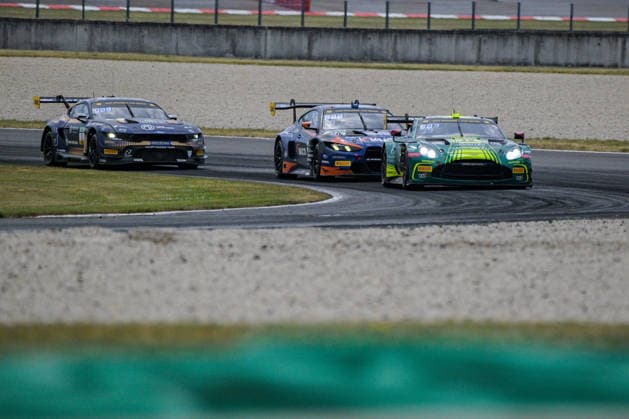 ADAC GT Masters, Dekra Lausitzring 2026 20.06.2026 ab 9.00 Uhr Schipkau OT Klettwitz, Dekra Lausitzring Im Foto: 39 Jamie Alan Day (UAE),Baudouin Detout (FRA) Comtoyou Racing ADAC GT Masters, Dekra Lausitzring 2026 Schipkau OT Klettwitz Brandenburg Deutschland *** ADAC GT Masters, Dekra Lausitzring 2026, June 20, 2026, starting at 9 Copyright: xEHLxMedia MichelxKöhlerx 20262006-GT Masters-1 Rennen-Dekra-Lausitzring_015
