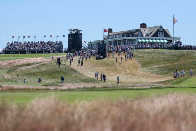 US Open Golf Championship - Round 3 Spectators attend the third round of the 2026 US Open golf tournament at the Shinnecock Hills Golf Club in Southampton, New York, USA, 20 June 2026. SOUTHAMPTON NEW YORK UNITED STATES  Copyright: xSARAHxYENESELx
