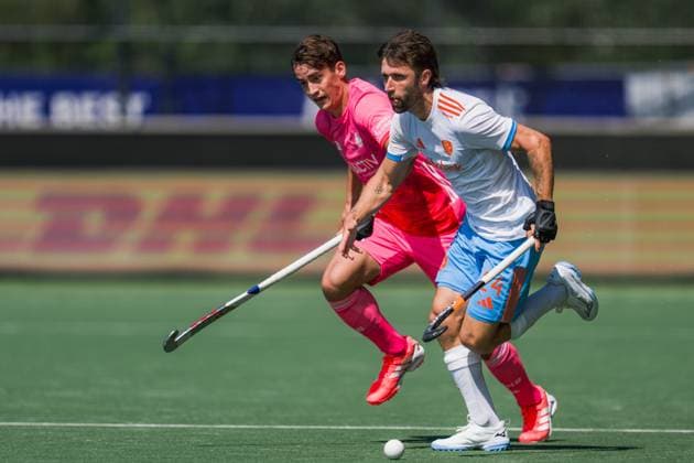 ROTTERDAM, 20-06-2026, HC Rotterdam, FIH Hockey Pro League Men, Netherlands - Germany , Season 2025-2026. Picture shows Wilson Pittoni and Netherlands player Steijn van Heijningen Netherands - Germany (2nd Match)  x204500900x Copyright: