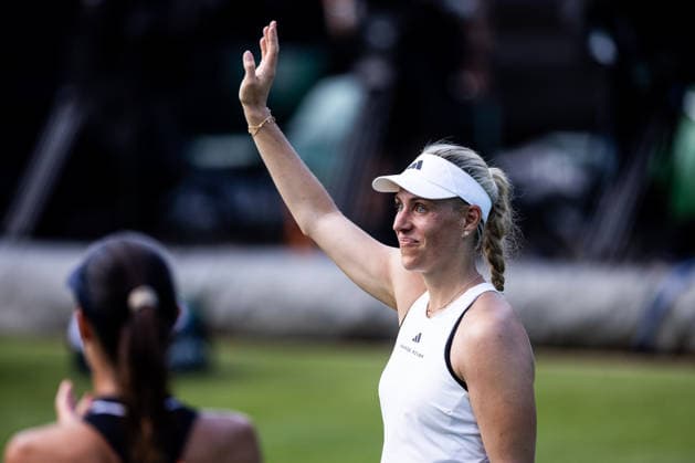 BAD HOMBURG, GERMANY - JUNE 20: Angelique Kerber (GER) waves during The Final Serve - Angelique Kerber (GER) vs Ana Ivanovic (SRB) at the Bad Homburg Open powered by Solarwatt at Kurpark Bad Homburg on June 20, 2026 in Bad Homburg, Germany. Hessen Germany Copyright: xSteffiexWunderlx