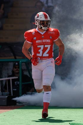 Lawrence Jenkins, 32, of the Augsburg Centurions during the game between the Augsburg Centurions and the Gießen Golden Dragons, American football, mens, GFL2, 2026, Matchday 7 on June 20, 2026, in Augsburg, Rosenaustadion, Bavaria, Germany,detected_source_language