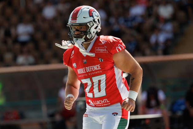 Alexander Weissbeck, 20, of the Augsburg Centurions during the game between the Augsburg Centurions and the Gießen Golden Dragons, American football, mens, GFL2, 2026, Matchday 7 on June 20, 2026, in Augsburg, Rosenaustadion, Bavaria, Germany,detected_source_language