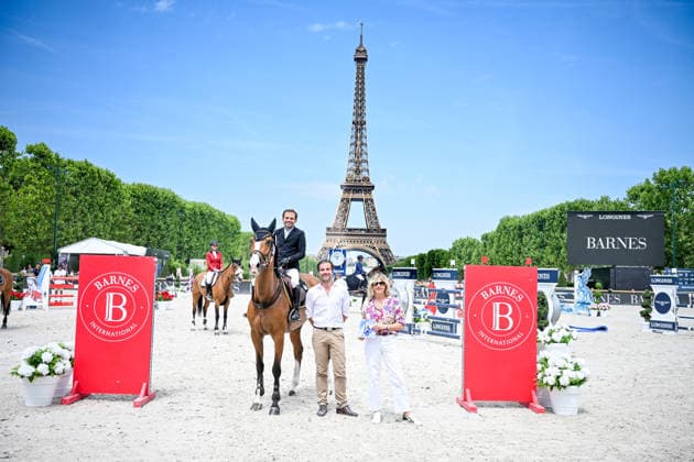 Luís Alexandre Dolgner Ferreira 3ème sur Ontario 123 avec Olivier Brunet, Directeur associé chez Barnes et Virginie Coupérie-Eiffel au Prix Barnes de de la 12ème édition Longines Paris Eiffel Jumping au pied de la Tour Eiffel sur le Champ-de-Mars à Paris, France, le 20 juin 2026. Perusseau-Veeren Bestimage Barnes Prize during the 12th edition of the Longines Paris Eiffel Jumping at Champ-de-Mars near Eiffel Tower in Paris, France, on June 20, 2026. Paris France  Copyright: xPerusseau-Veerenx xBestimagexPerusseau-Veerenx xBestimagex