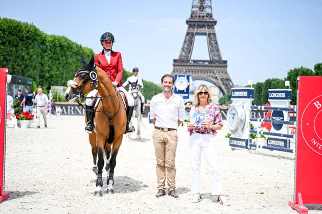 Caroline Baudry 4ème sur Gigi avec Olivier Brunet, Directeur associé chez Barnes et Virginie Coupérie-Eiffel au Prix Barnes de de la 12ème édition Longines Paris Eiffel Jumping au pied de la Tour Eiffel sur le Champ-de-Mars à Paris, France, le 20 juin 2026. Perusseau-Veeren Bestimage Barnes Prize during the 12th edition of the Longines Paris Eiffel Jumping at Champ-de-Mars near Eiffel Tower in Paris, France, on June 20, 2026. Paris France  Copyright: xPerusseau-Veerenx xBestimagexPerusseau-Veerenx xBestimagex