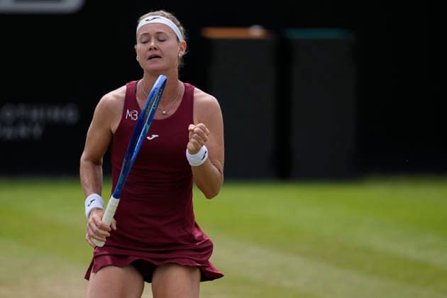 Lexus Nottingham Open - Day Six Marie Bouzkova in action during her semi-final singles match at the 2026 Lexus Nottingham Open Women s tennis tournament at the Nottingham Tennis Centre in Nottingham, England, on June 20, 2026. Nottingham Great Britain United Kingdom  Copyright: xOwenxHammondx originalFilename:hammond-2026lexu260620_npzhS.jpg