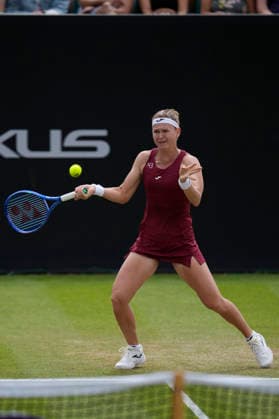 Lexus Nottingham Open - Day Six Marie Bouzkova in action during her semi-final singles match at the 2026 Lexus Nottingham Open Women s tennis tournament at the Nottingham Tennis Centre in Nottingham, England, on June 20, 2026. Nottingham Great Britain United Kingdom  Copyright: xOwenxHammondx originalFilename:hammond-2026lexu260620_npD2b.jpg