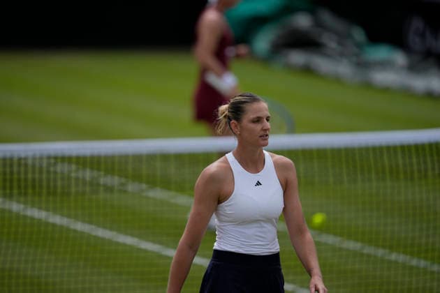 Lexus Nottingham Open - Day Six Karolina Pliskova competes during her semi-final singles match at the 2026 Lexus Nottingham Open Women s tennis tournament at the Nottingham Tennis Centre in Nottingham, England, on June 20, 2026. Nottingham Great Britain United Kingdom  Copyright: xOwenxHammondx originalFilename:hammond-2026lexu260620_npHHZ.jpg