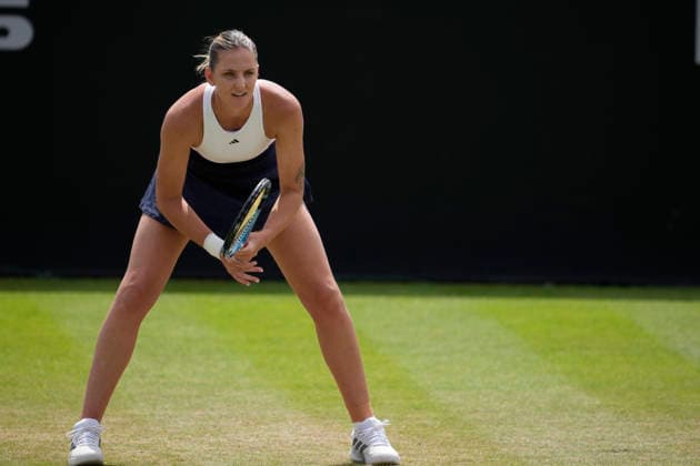Lexus Nottingham Open - Day Six Karolina Pliskova competes during her semi-final singles match at the 2026 Lexus Nottingham Open Women s tennis tournament at the Nottingham Tennis Centre in Nottingham, England, on June 20, 2026. Nottingham Great Britain United Kingdom  Copyright: xOwenxHammondx originalFilename:hammond-2026lexu260620_nps9O.jpg
