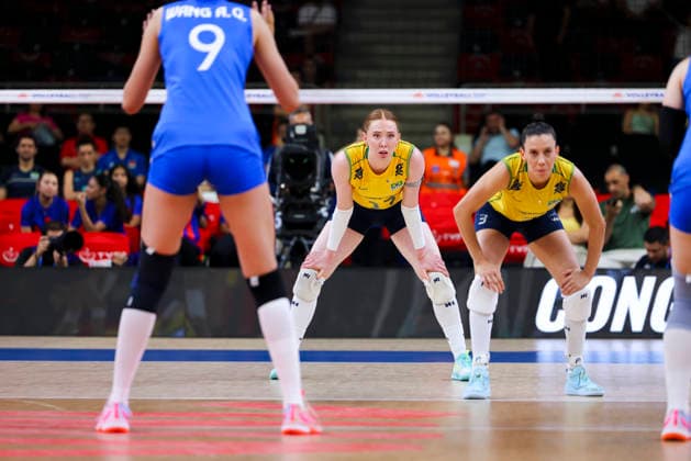 China V Brazil - Volleyball Nations League 2026 Ankara Stage Julia Bergmann ( 17) participates in the FIVB Volleyball Nations League (VNL) match between China and Brazil at the Ankara Arena in Ankara, Turkey, on June 20, 2026. Ankara Turkey  Copyright: xÃ‡aÄülarxOskayx originalFilename:oskay-chinavbr260620_np76q.jpg