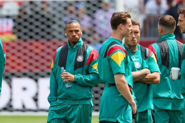 Leroy Sane 19 (Deutschland), Die Mannschaft steht auf dem Rsaen zusammen, Deutschland vs. Elfenbeinkueste, Fussball, FIFA, Weltmeisterschaft 2026, Gruppenphase, 20.06.2026 Toronto Ontario Kanada *** Leroy Sané 19 Germany, The team stands together on the field, Germany vs. Ivory Coast, Soccer, FIFA, 2026 World Cup, Group Stage, June 20, 2026, Toronto, Ontario, Canada,detected_source_language Copyright: xkolbert-press ChristianxKolbertx