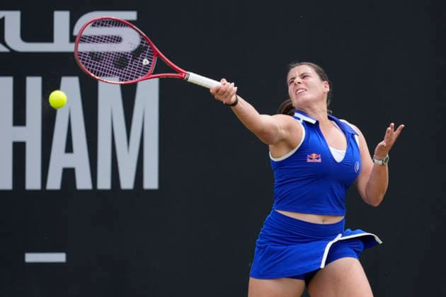 Lexus Nottingham Open - Day Six Emma Navarro competes during the semi-final singles match at the 2026 Lexus Nottingham Open Women s tennis tournament at the Nottingham Tennis Centre in Nottingham, England, on June 20, 2026. Nottingham Great Britain United Kingdom  Copyright: xOwenxHammondx originalFilename:hammond-2026lexu260620_np6IU.jpg