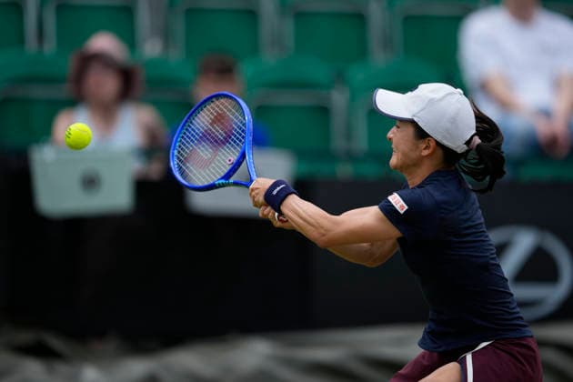 Lexus Nottingham Open - Day Six Shuko Aoyama competes during the semi-final doubles match at the 2026 Lexus Nottingham Open Women s tennis tournament at the Nottingham Tennis Centre in Nottingham, England, on June 20, 2026. Nottingham Great Britain United Kingdom  Copyright: xOwenxHammondx originalFilename:hammond-2026lexu260620_npCSN.jpg
