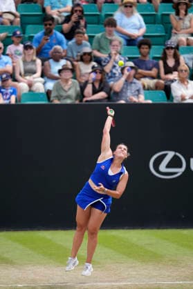 Lexus Nottingham Open - Day Six Emma Navarro competes during the semi-final singles match at the 2026 Lexus Nottingham Open Women s tennis tournament at the Nottingham Tennis Centre in Nottingham, England, on June 20, 2026. Nottingham Great Britain United Kingdom  Copyright: xOwenxHammondx originalFilename:hammond-2026lexu260620_npWa9.jpg