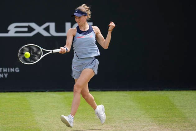 Lexus Nottingham Open - Day Six Viktorija Golubic competes during her semi-final singles match at the 2026 Lexus Nottingham Open Women s tennis tournament at the Nottingham Tennis Centre in Nottingham, England, on June 20, 2026. Nottingham Great Britain United Kingdom  Copyright: xOwenxHammondx originalFilename:hammond-2026lexu260620_npCGJ.jpg