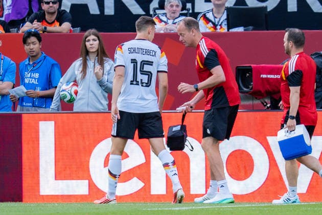 2026 FIFA World Cup, Group E, Match 2, Germany vs. Ivory Coast, June 20, 2026, at Toronto Stadium, Toronto; Nico Schlotterbeck (Germany) – injury, treatment, injured,detected_source_language Copyright: xBahhoxKarax