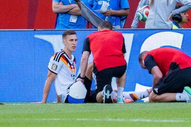 2026 FIFA World Cup, Group E, Match 2, Germany vs. Ivory Coast, June 20, 2026, at Toronto Stadium, Toronto; Nico Schlotterbeck (Germany) – injury, treatment, injured,detected_source_language Copyright: xBahhoxKarax