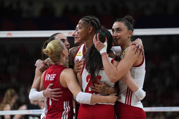 Turkiye v Germany - 2026 FIVB Volleyball Nations League ANKARA, TURKIYE - JUNE 20: Players of Turkiye celebrate their victory after the 2026 FIVB Volleyball Nations League Phase 2 match between Turkiye and Germany at the Ankara Sports Hall in Ankara, Turkiye on June 20, 2026. Dilara Irem Sancar Anadolu Ankara Turkey. Editorial use only. Please get in touch for any other usage.  Copyright: x2026xAnadoluxDilaraxIremxSancarx