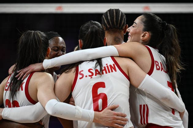 Turkiye v Germany - 2026 FIVB Volleyball Nations League ANKARA, TURKIYE - JUNE 20: Players of Turkiye celebrate after winning the 2026 FIVB Volleyball Nations League Phase 2 match between Turkiye and Germany at the Ankara Sports Hall in Ankara, Turkiye on June 20, 2026. Akin Celiktas Anadolu Ankara Turkey. Editorial use only. Please get in touch for any other usage.  Copyright: x2026xAnadoluxAkinxCeliktasx