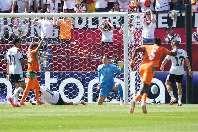 Goalkeeper Manuel Neuer, Germany, defeated Toronto on June 20, 2026; Germany vs. Ivory Coast, Toronto Stadium, World Cup 26, Group E, Matchday 2,detected_source_language