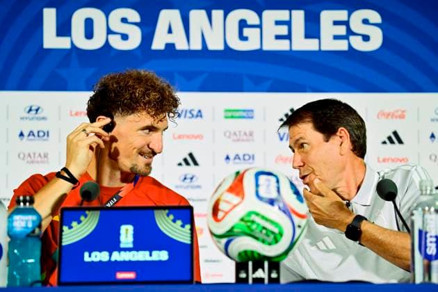 Belgian national football team - FIFA World Cup, WM, Weltmeisterschaft, Fussball 2026 - media activities 20 06 2026 LOS ANGELES, UNITED STATES OF AMERICA - JUNE 20 : Garcia Rudi head coach of Belgium and Meunier Thomas defender of Belgium pictured during a press conference, PK, Pressekonferenz at the SoFi Stadium prior to the Belgium vs Iran match during the 2026 FIFA World Cup on June 20, 2026 in Los Angeles, United States of America, 20 06 2026 Los Angeles United States of America  Copyright: xJanxDexMeuleneirx