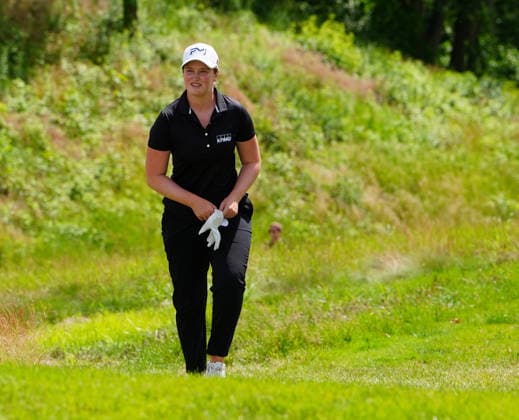 BELMONT, MI - JUNE 20: LPGA, Golf Damen player Lottie Woad walks to the 12th tee on June 20, 2026, during the third round of the LPGA Meijer LPGA Classic for Simply Give at Blythefield Country Club in Belmont, Michigan. (Photo by Brian Spurlock Icon Sportswire) GOLF: JUN 20 LPGA Meijer LPGA Classic for Simply Give EDITORIAL USE ONLY Icon2606204