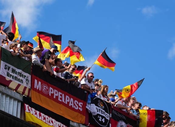 Fans of the German national team celebrate after the game CAN, FIFA World Cup, Germany vs. Ivory Coast, Toronto, June 20, 2026 CAN, FIFA World Cup, Germany vs. Ivory Coast, Toronto, June 20, 2026 Toronto,detected_source_language Copyright: xEibner-Pressefoto ScottxColemanx EP_SCN