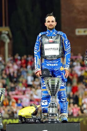 20.06.2026 WROCLAW (POLAND) - STADION OLIMPIJSKI, ZUZEL (SPEEDWAY), INDYWIDUALNE MISTRZOSTWA SWIATA (FIM SPEEDWAY World Championship, WM, Weltmeisterschaft GRAND PRIX 2026) - DEWALT FIM SPEEDWAY GRAND PRIX OF POLAND - WROCLAW NZ BARTOSZ ZMARZLIK - RADOSC ZWYCIESTWO LZY WZRUSZENIE FOTO PAWEL WILCZYNSKI CYFRASPORT NEWSPIX.PL --- newspix.pl POLAND OUT! 