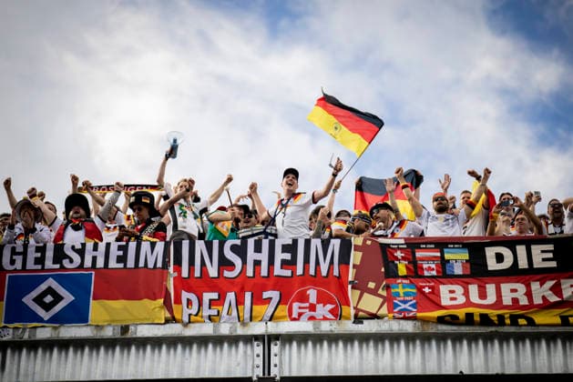 Toronto, Canada, June 20, 2026; DFB Fans; Germany vs. Ivory Coast; World Cup; Germany vs. Ivory Coast; June 20, 2026,detected_source_language