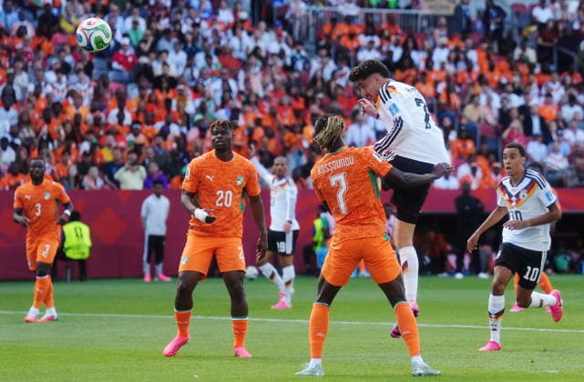 June 20, 2026, Toronto, On, CANADA: Germany s Kai Havertz (top) heads the ball over Ivory Coast s Odilon Kossounou (7) during the first half of a World Cup Group E soccer match, in Toronto, on Saturday, June 20, 2026. Canada News - June 20, 2026  - ZUMAc35_ 20260620_zaf_c35_158 Copyright: xNathanxDenettex