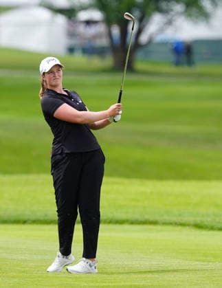 BELMONT, MI - JUNE 20: LPGA, Golf Damen player Lottie Woad plays an approach shot on the 9th hole on June 20, 2026, during the third round of the LPGA Meijer LPGA Classic for Simply Give at Blythefield Country Club in Belmont, Michigan. (Photo by Brian Spurlock Icon Sportswire) GOLF: JUN 20 LPGA Meijer LPGA Classic for Simply Give EDITORIAL USE ONLY Icon26062028