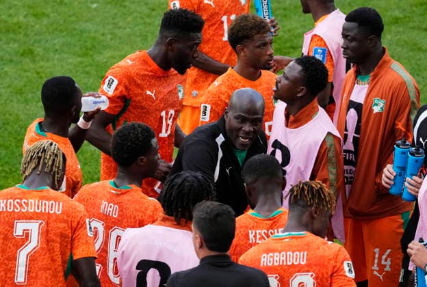 June 20, 2026, Toronto, On, CANADA: Ivory Coast manager Emerse Fae speaks to his team on a hydration break during the second half of a World Cup Group E soccer match against Germany, in Toronto, on Saturday, June 20, 2026. Canada News - June 20, 2026  - ZUMAc35_ 20260620_zaf_c35_161 Copyright: xChrisxYoungx