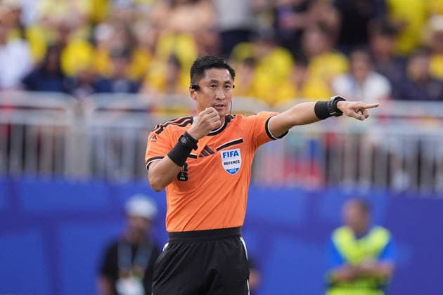 Ecuador v Curacao - FIFA World Cup, WM, Weltmeisterschaft, Fussball 2026 - Group E KANSAS CITY, UNITED STATES - JUNE 20: Referee Ning Ma officiates the 2026 FIFA World Cup First Stage Group E match between Ecuador and Curacao at Arrowhead Stadium (Kansas City Stadium) in Kansas City, Missouri, United States on June 20, 2026. Hakan Akgun Anadolu Missouri United States. Editorial use only. Please get in touch for any other usage.  Copyright: x2026xAnadoluxHakanxAkgunx