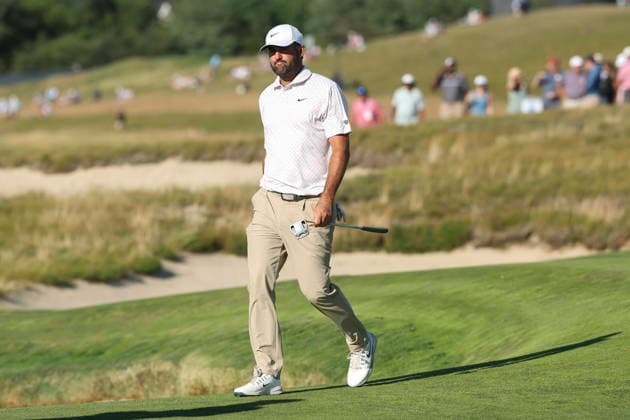 US Open Golf Championship - Round 3 Scottie Scheffler of the U.S. walks on during the third round of the 2026 U.S. Open golf tournament at Shinnecock Hills Golf Club in Southampton, New York, Saturday, 20 June 2026. SOUTHAMPTON NEW YORK UNITED STATES  Copyright: xSARAHxYENESELx