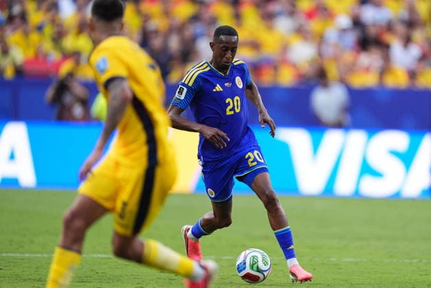 Ecuador v Curacao - FIFA World Cup, WM, Weltmeisterschaft, Fussball 2026 - Group E KANSAS CITY, UNITED STATES - JUNE 20: Joshua Brenet (20) of Curacao in action during the 2026 FIFA World Cup First Stage Group E match between Ecuador and Curacao at Arrowhead Stadium (Kansas City Stadium) in Kansas City, Missouri, United States on June 20, 2026. Hakan Akgun Anadolu Missouri United States. Editorial use only. Please get in touch for any other usage.  Copyright: x2026xAnadoluxHakanxAkgunx