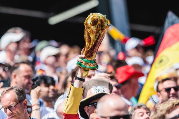 TORONTO, ON - JUNE 20: A prop World Cup trophy is seen before the FIFA World Cup, WM, Weltmeisterschaft, Fussball 2026 Group E match between Germany and Cote d Ivoire on June 20, 2026, at Toronto Stadium in Toronto, ON. (Photo by Mathew Tsang Icon Sportswire) SOCCER: JUN 20 FIFA World Cup 26 Group E - Germany vs Cote d Ivoire EDITORIAL USE ONLY Icon260620039