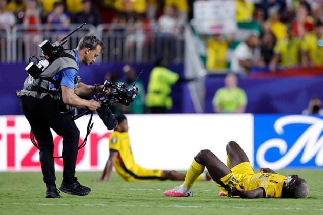 Moises Caicedo (R) reacts at the end of a Group E match at the 2026 FIFA World Cup, WM, Weltmeisterschaft, Fussball between Ecuador and Curacao at Arrowhead stadium in Kansas City, United States, 20 June 2026. FIFA World Cup 2026 - Group E - Ecuador vs. Curacao !ACHTUNG: NUR REDAKTIONELLE NUTZUNG!  Copyright: xJuanxIgnacioxRoncoronix GR7130 20260621-55020661470_1