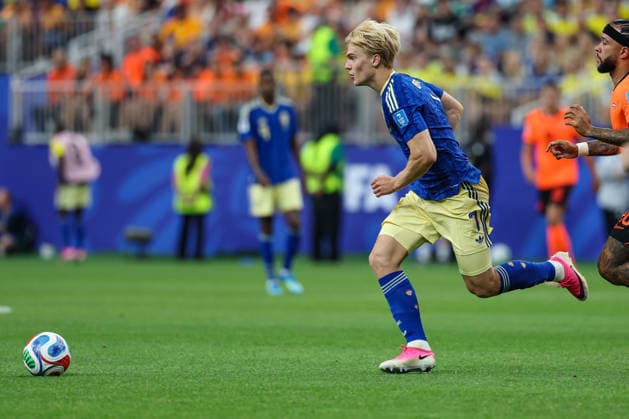 Swedens Lucas Bergvall running forward with the ball during the 2026 FIFA World Cup Group F match between the Netherlands and Sweden at Houston Stadium on June 20, 2026, in Houston, United States. Photo by Torbjorn Tande, DeFodi Images,detected_source_language