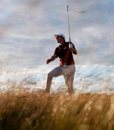 Matt Fitzpatrick of England hits from the tall fescue on the 16th hole in the third round of the 126th U.S. Open Golf Championship at Shinnecock Hills Golf Club in Southampton, NY on Saturday, June 20, 2026.  NYC202606202022 JOHNxANGELILLO