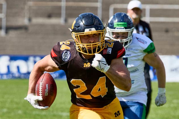 German Football League (GFL), Munich Cowboys vs Straubing Spiders, Munich Cowboys, Straubing Spiders, 2026-06-20 in München (Städtisches Stadion an der Dantestraße (Dantestation)) OTHMANN-KHALDUN Mustafa (Munich Cowboys Running Back (RB) Nr24-MUC24) sportworld München Städtisches Stadion an der Dant Bayern Deutschland *** German Football League (GFL), Munich Cowboys vs. Straubing Spiders, Munich Cowboys, Straubing Spiders, June 20, 2026, in Munich, Municipal Stadium on Dantestraße, Dantestation, OTHMANN KHALDUN Mustafa, Munich Cowboys running back (RB) No. 24 (MUC24), Sportworld, Munich, Municipal Stadium on Dantestraße, Bavaria, Germany,detected_source_language