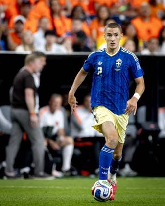 HOUSTON - Gustaf Lagerbielke of Sweden during the FIFA 2026 Group F match between the Netherlands and Sweden at Houston Stadium on June 20, 2026, in Houston, United States. KOEN VAN WEEL ANP FIFA World Cup, WM, Weltmeisterschaft, Fussball 2026 group stage 2026 xVIxANPxSportx xxANPxIVx 561561960 originalFilename: 561561960.jpg