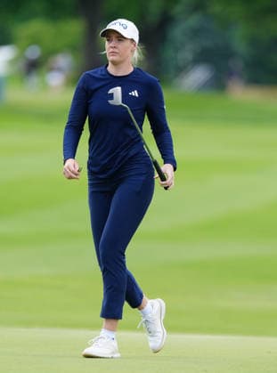 BELMONT, MI - JUNE 20: LPGA, Golf Damen player Cassie Porter putts on the 9th hole on June 20, 2026, during the third round of the LPGA Meijer LPGA Classic for Simply Give at Blythefield Country Club in Belmont, Michigan. (Photo by Brian Spurlock Icon Sportswire) GOLF: JUN 20 LPGA Meijer LPGA Classic for Simply Give EDITORIAL USE ONLY Icon26062050