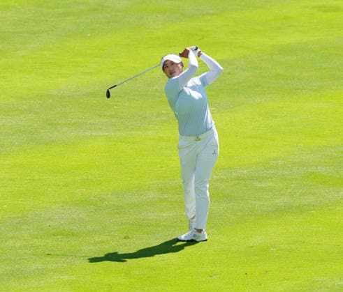 BELMONT, MI - JUNE 20: LPGA, Golf Damen golfer Yan Liu plays her second shot on the 16th hole on June 20, 2026, during the third round of the LPGA Meijer LPGA Classic for Simply Give at Blythefield Country Club in Belmont, Michigan. (Photo by Brian Spurlock Icon Sportswire) GOLF: JUN 20 LPGA Meijer LPGA Classic for Simply Give EDITORIAL USE ONLY Icon26062074