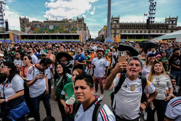 June 20, 2026, Mexico City, Mexico City, Mexico: German and Mexican fans watch the Germany vs. Ivory Coast match at the Fan Fest in Mexico City. At the event, fans play soccer, participate in contests, and enjoy the games on giant screens. Mexico City Mexico - ZUMAqp1_ 0859627541st Copyright: xHectorxAdolfoxQuintanarxPerezx