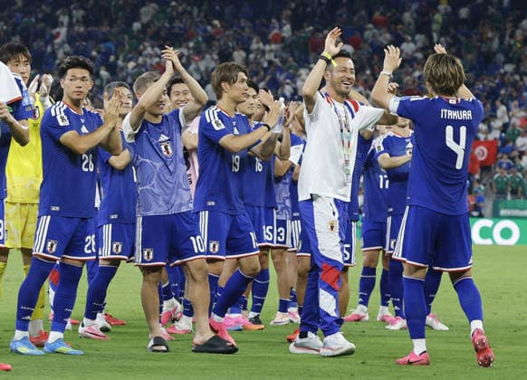 Football: 2026 World Cup Japan players celebrate following the team 4-0 victory in a World Cup Group F football match against Tunisia at Monterrey Stadium in Guadalupe, Mexico, on June 20, 2026.  A14AA0005619651P