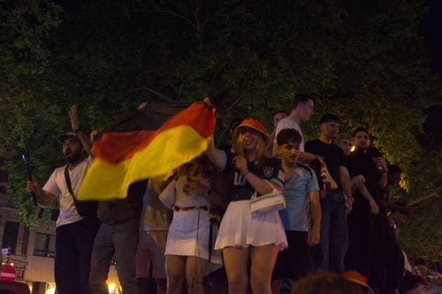Football, 2026 FIFA World Cup, Germany v Ivory Coast – Fans celebrate the German team’s victory in Cologne