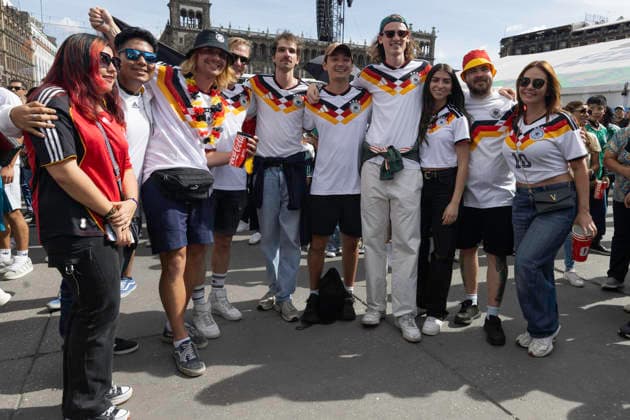 Germany Vs Ivory Coast Fan Fest At The Zocalo In Mexico City Supporters and fans of various nationalities watch the 2026 FIFA World Cup, WM, Weltmeisterschaft, Fussball match between Germany and Ivory Coast at the Fan Fest set up in the Zocalo in Mexico City, Mexico, on June 20, 2026. Attendees celebrate Germany s 2-1 victory in the Group E match while participating in activities organized for fans throughout the tournament. Mexico City Mexico  Copyright: xCristianxLeyvax originalFilename:leyva-notitle260620_np62b.jpg