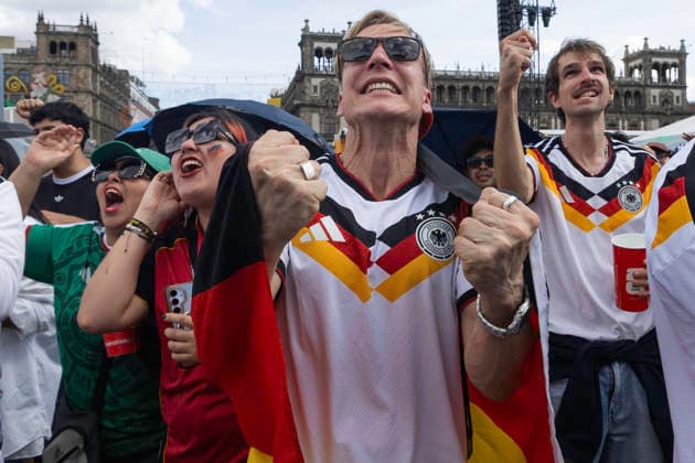 Germany Vs Ivory Coast Fan Fest At The Zocalo In Mexico City Supporters and fans of various nationalities watch the 2026 FIFA World Cup, WM, Weltmeisterschaft, Fussball match between Germany and Ivory Coast at the Fan Fest set up in the Zocalo in Mexico City, Mexico, on June 20, 2026. Attendees celebrate Germany s 2-1 victory in the Group E match while participating in activities organized for fans throughout the tournament. Mexico City Mexico  Copyright: xCristianxLeyvax originalFilename:leyva-notitle260620_npH0M.jpg