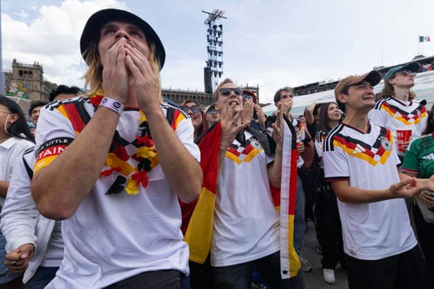 Germany Vs Ivory Coast Fan Fest At The Zocalo In Mexico City Supporters and fans of various nationalities watch the 2026 FIFA World Cup, WM, Weltmeisterschaft, Fussball match between Germany and Ivory Coast at the Fan Fest set up in the Zocalo in Mexico City, Mexico, on June 20, 2026. Attendees celebrate Germany s 2-1 victory in the Group E match while participating in activities organized for fans throughout the tournament. Mexico City Mexico  Copyright: xCristianxLeyvax originalFilename:leyva-notitle260620_npa6s.jpg