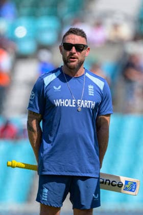 LONDON, ENGLAND JUNE 21 - Head Coach of England Brandon McCullum before the start of Day Five of the 2nd Rothesay Test Match game between England and New Zealand at Kia Oval on June 21, 2026 in London , England . (Photo by Keeran Marquis Sports Press Photo)  Copyright: xKeeranxMarquis SPPx Sportspressphoto_SPR172396